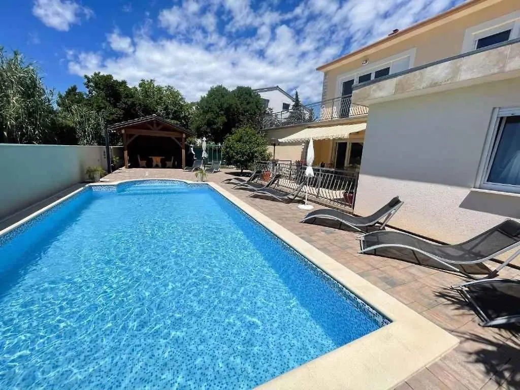 Holiday Home In Jadranovo 42254 Croatia
