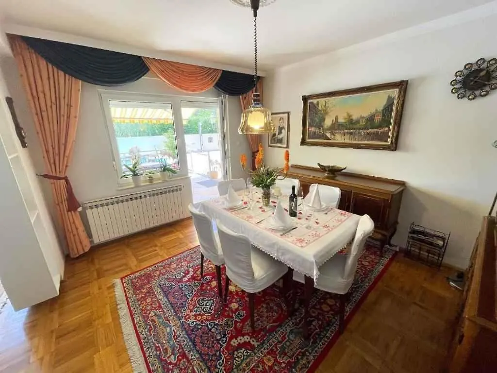 Holiday Home In Jadranovo 42254